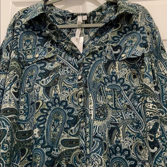 NY Collection Woman - Picture 2 of 3